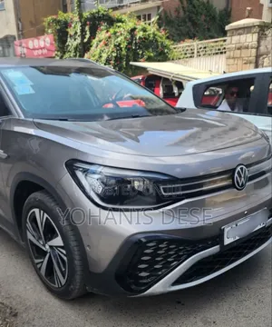 Volkswagen ID.6 2023 Beige