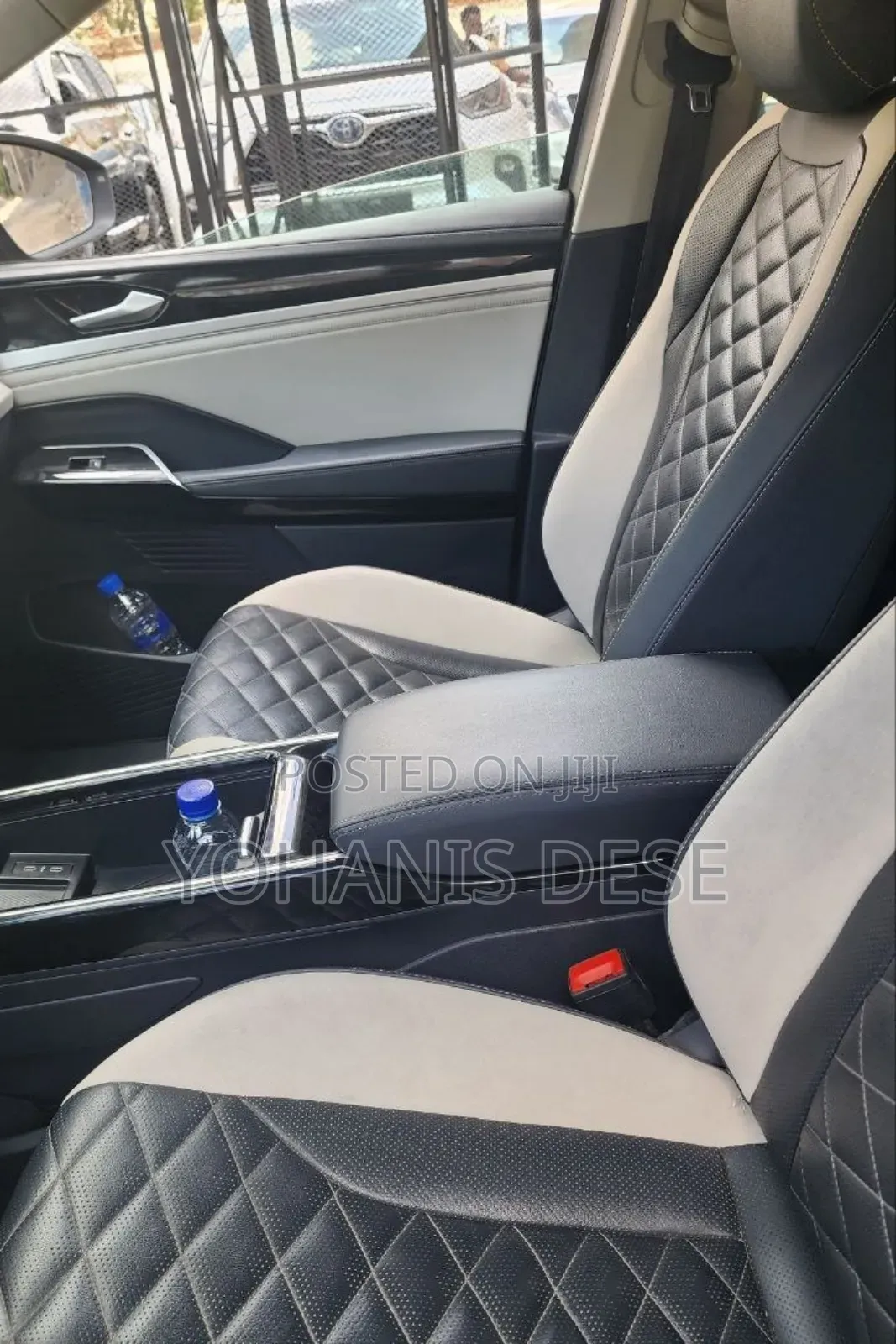 Volkswagen ID.6 2023 Beige