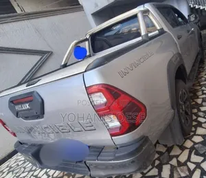 Toyota Hilux 2021 Beige