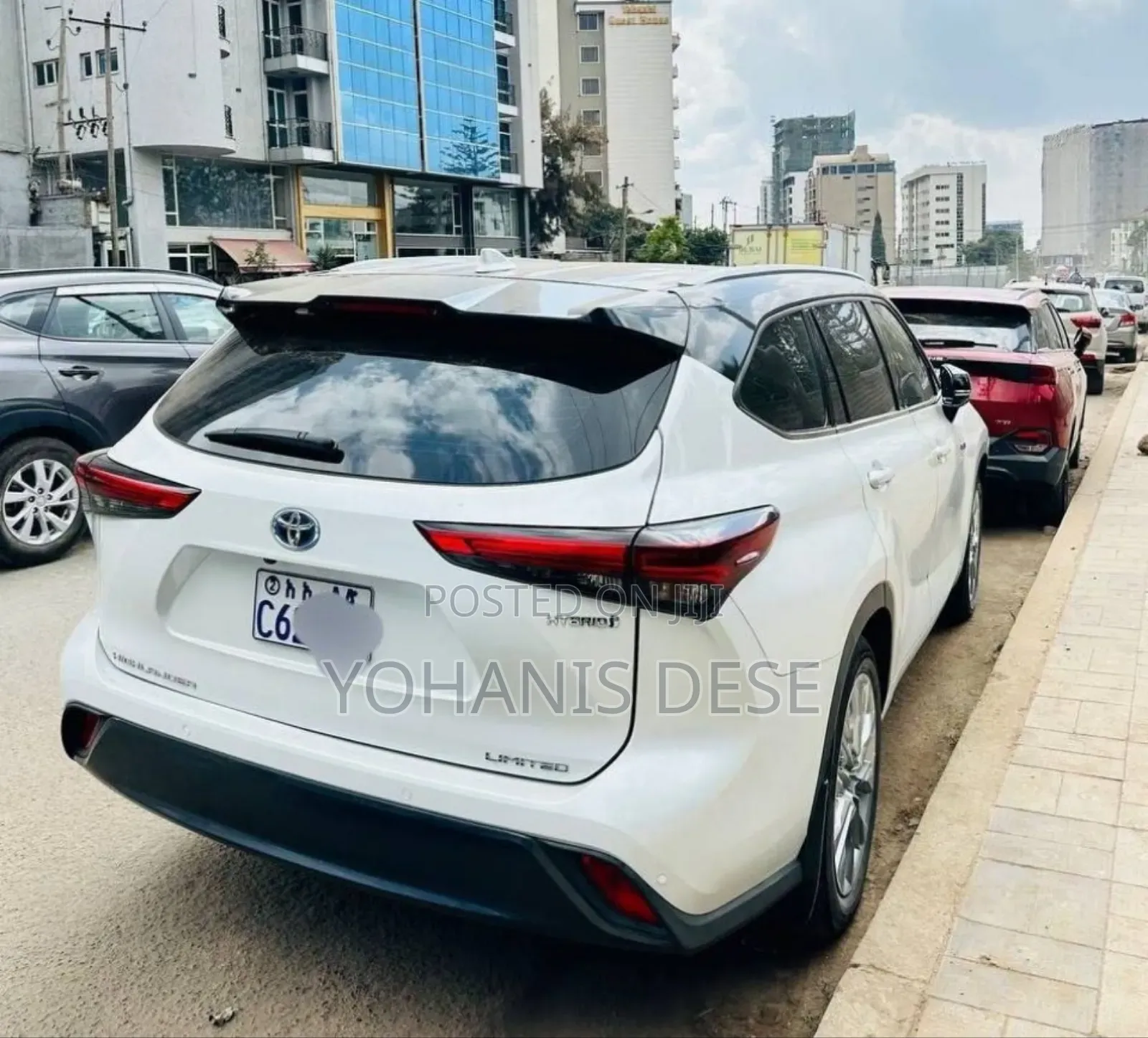 Toyota Highlander 2024 Beige