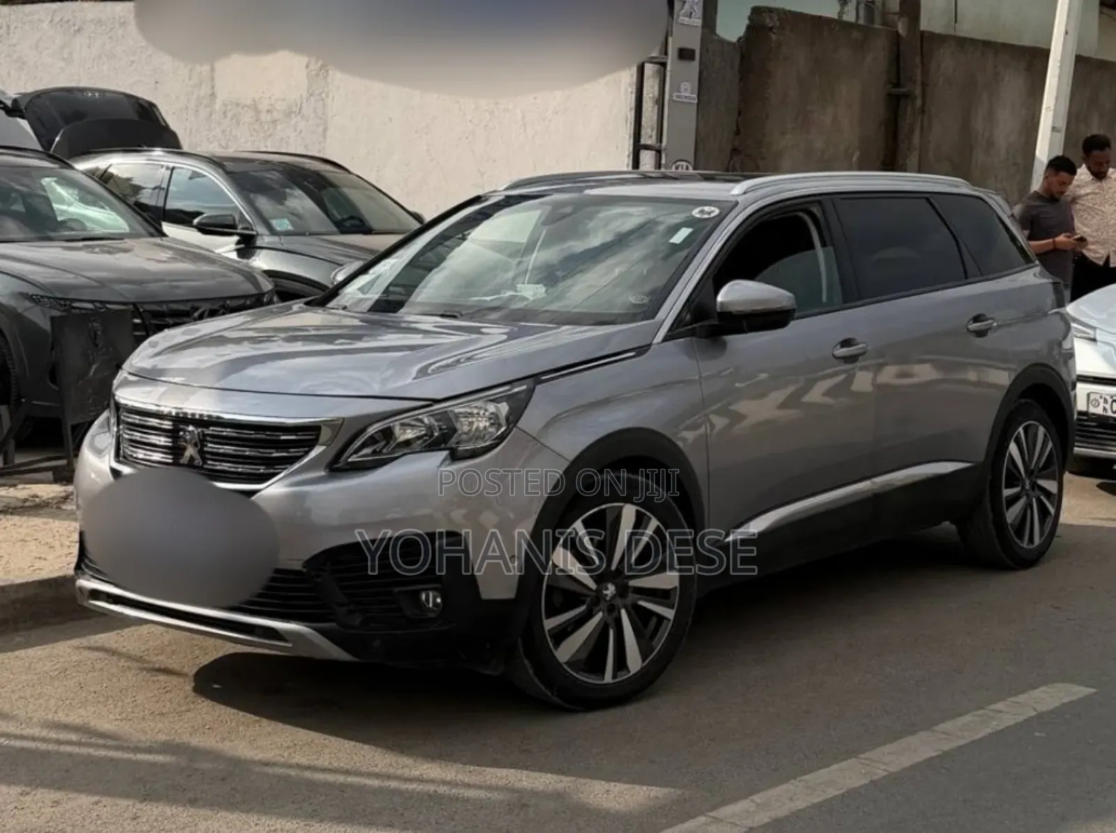 Peugeot 5008 2020 Beige