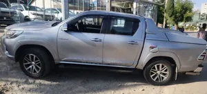 Toyota Hilux 2017 Beige