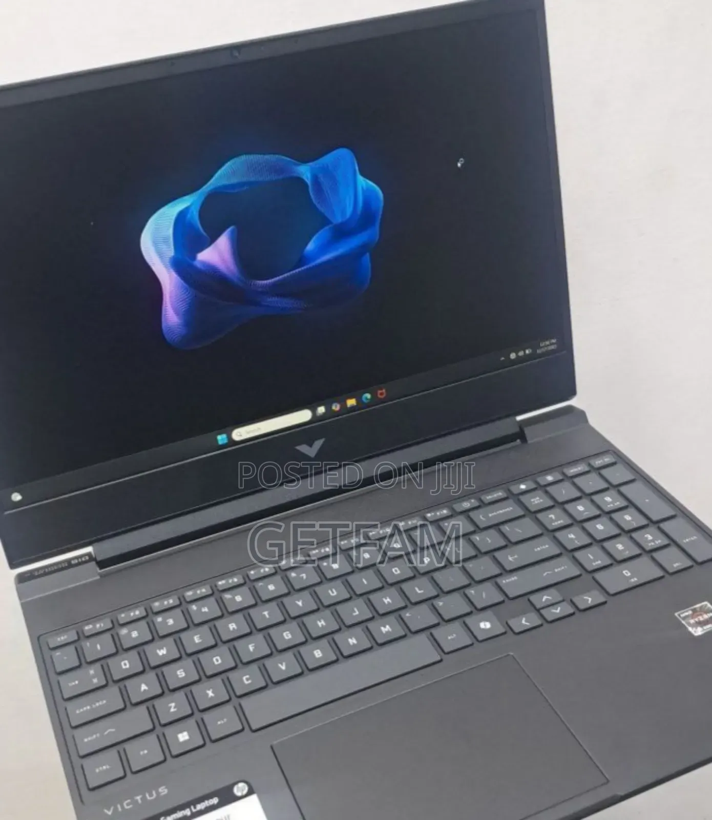 New Laptop HP 15 6GB AMD Ryzen 7 SSD 16 GB