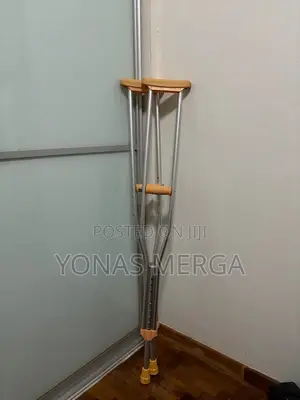 Photo - Crutches古冬buy Underarm Crutches Brands From Biomed Suppliers