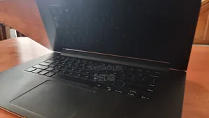 Laptop Dell Precision 5520 32GB Intel Core I7 SSD 512GB