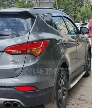 Hyundai Santa Fe 2015 Gray