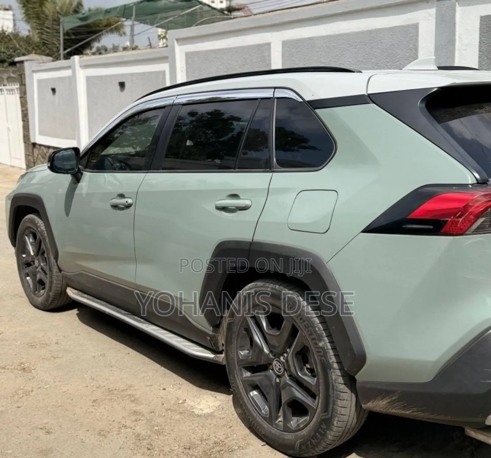 Toyota RAV4 2022 Green