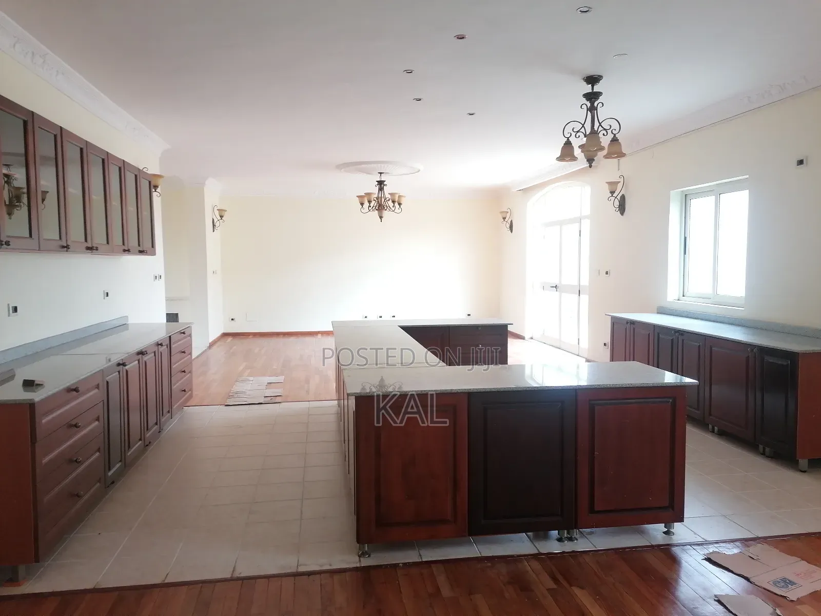 7bdrm House in Ccd, Yeka for rent