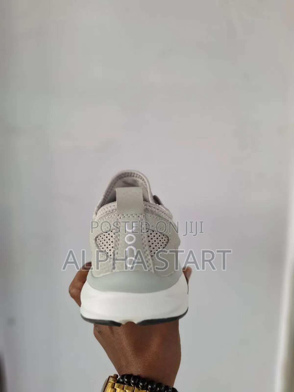 New Arrival Doco Comfortable Sneakers Made in