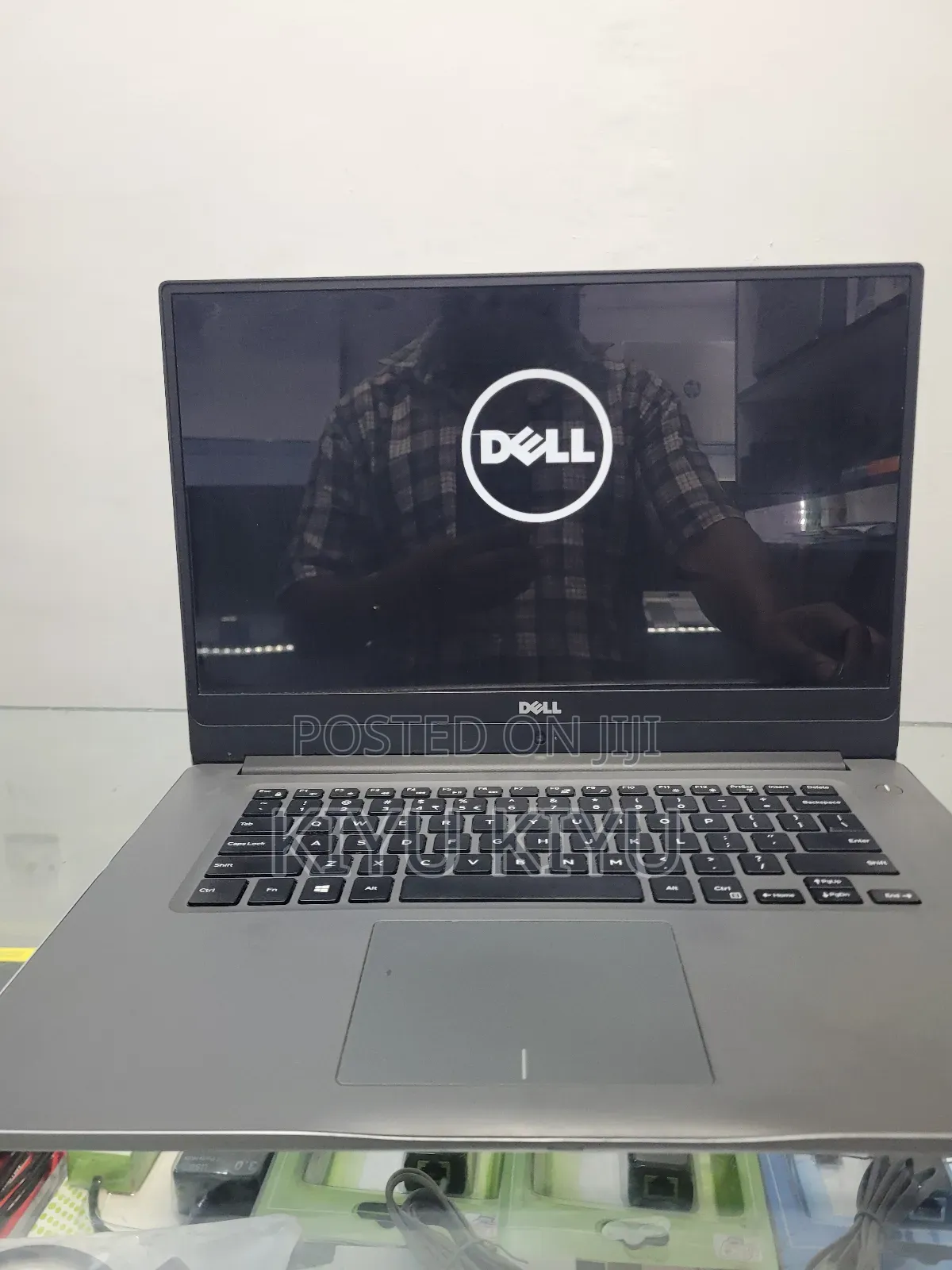 New Laptop Dell Inspiron 15 7570 8GB Intel Core I5 SSD 500GB