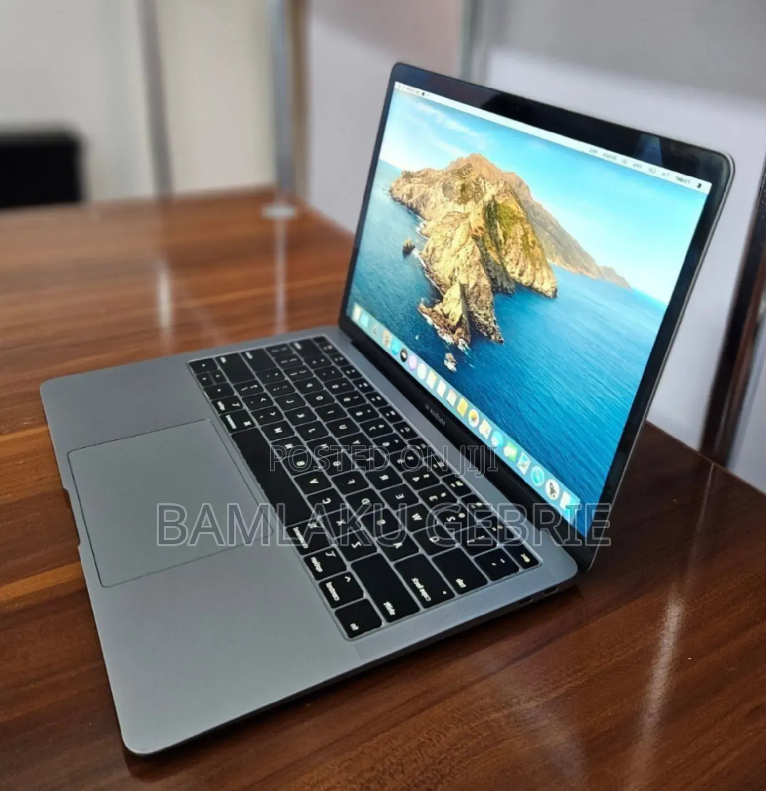 New Laptop Apple MacBook Air 2019 8GB Intel Core I5 SSD 128GB