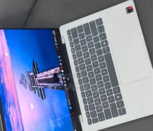 New Laptop HP OmniBook 5 14" 16GB Qualcomm Snapdragon X Elite SSD 512GB