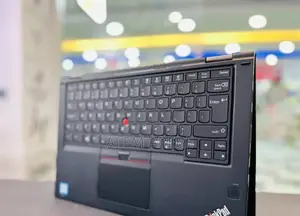 Photo - New Laptop Lenovo ThinkPad Yoga 370 8GB Intel Core I5 SSD 512GB