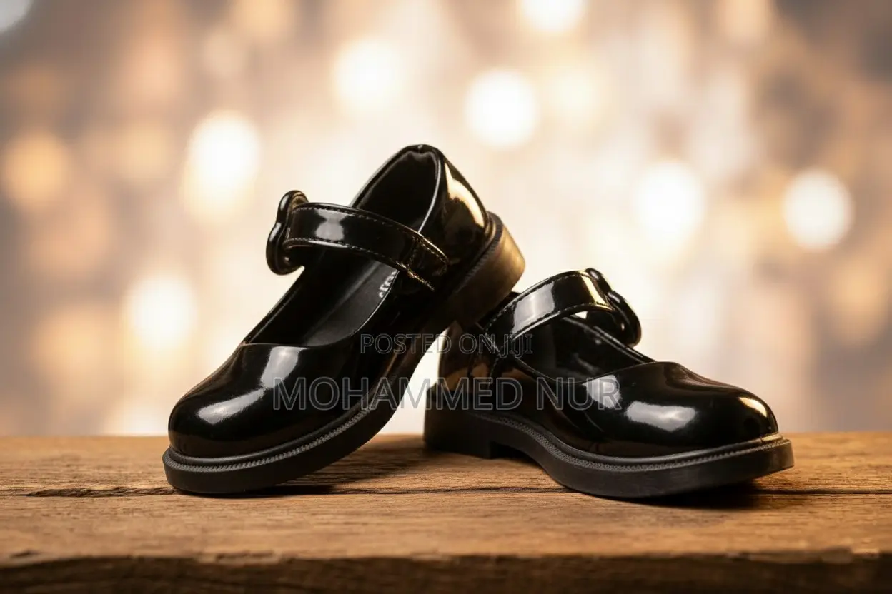 Classic Black Kids Shoes – Glossy Finish, Timeless Style