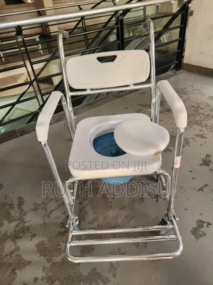 Wheelchair較為commode Four Mini Wheels Wheelchair輕鬆wheelchair Medical
