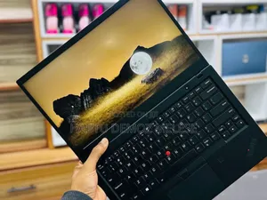 Photo - New Laptop Lenovo ThinkPad X1 Carbon 16GB Intel Core i7 SSD 512GB