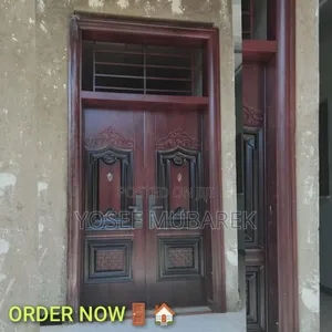 Photo - የማይሰለች ጥንካሬ Victor Door