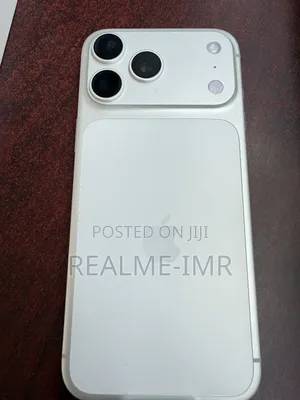 Photo - New Apple iPhone 17 Pro Max 256 GB Silver