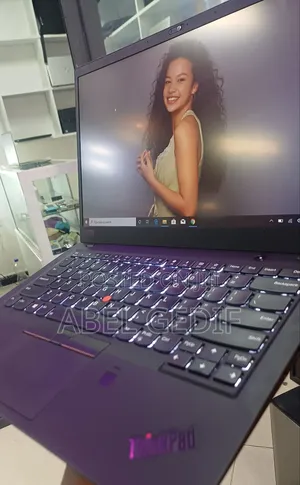 Photo - New Laptop Lenovo ThinkPad X1 Carbon 8GB Intel Core I7 SSD 512GB