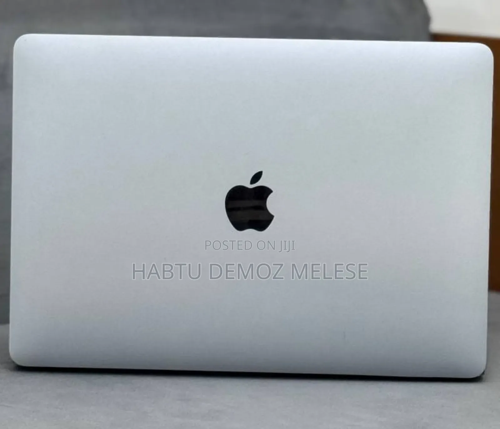 New Laptop Apple MacBook Pro M1 8GB Intel Core I5 SSD 128GB