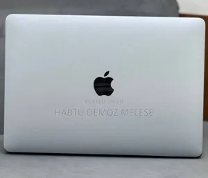 New Laptop Apple MacBook Pro M1 8GB Intel Core I5 SSD 128GB