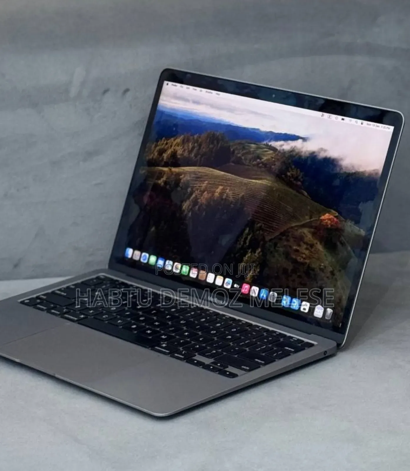 New Laptop Apple MacBook Pro M1 8GB Intel Core I5 SSD 128GB