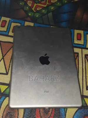 Apple iPad 5 (2022) 32 GB Silver