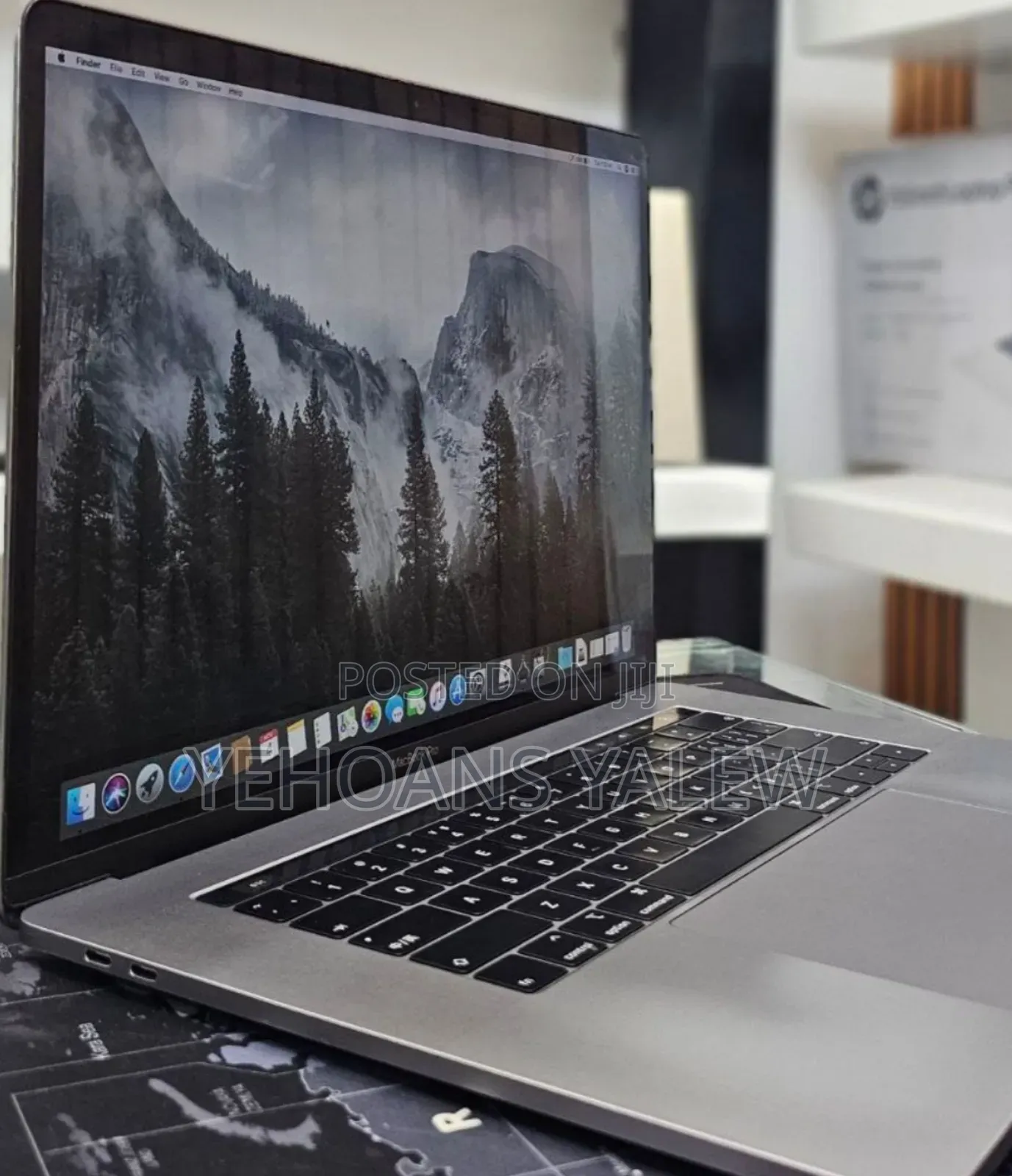 New Laptop Apple MacBook Pro 2019 16GB Intel Core I9 SSD 512GB