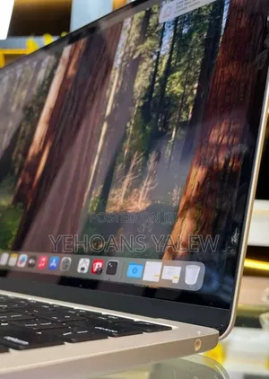 Photo - New Laptop Apple MacBook Pro 2017 8GB Intel Core I5 SSD 128GB