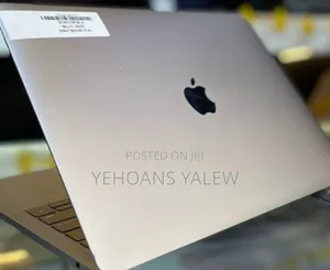 New Laptop Apple MacBook Pro 2017 8GB Intel Core I5 SSD 128GB