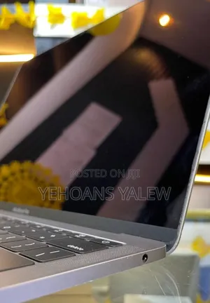 New Laptop Apple MacBook Pro 2017 8GB Intel Core I5 SSD 128GB