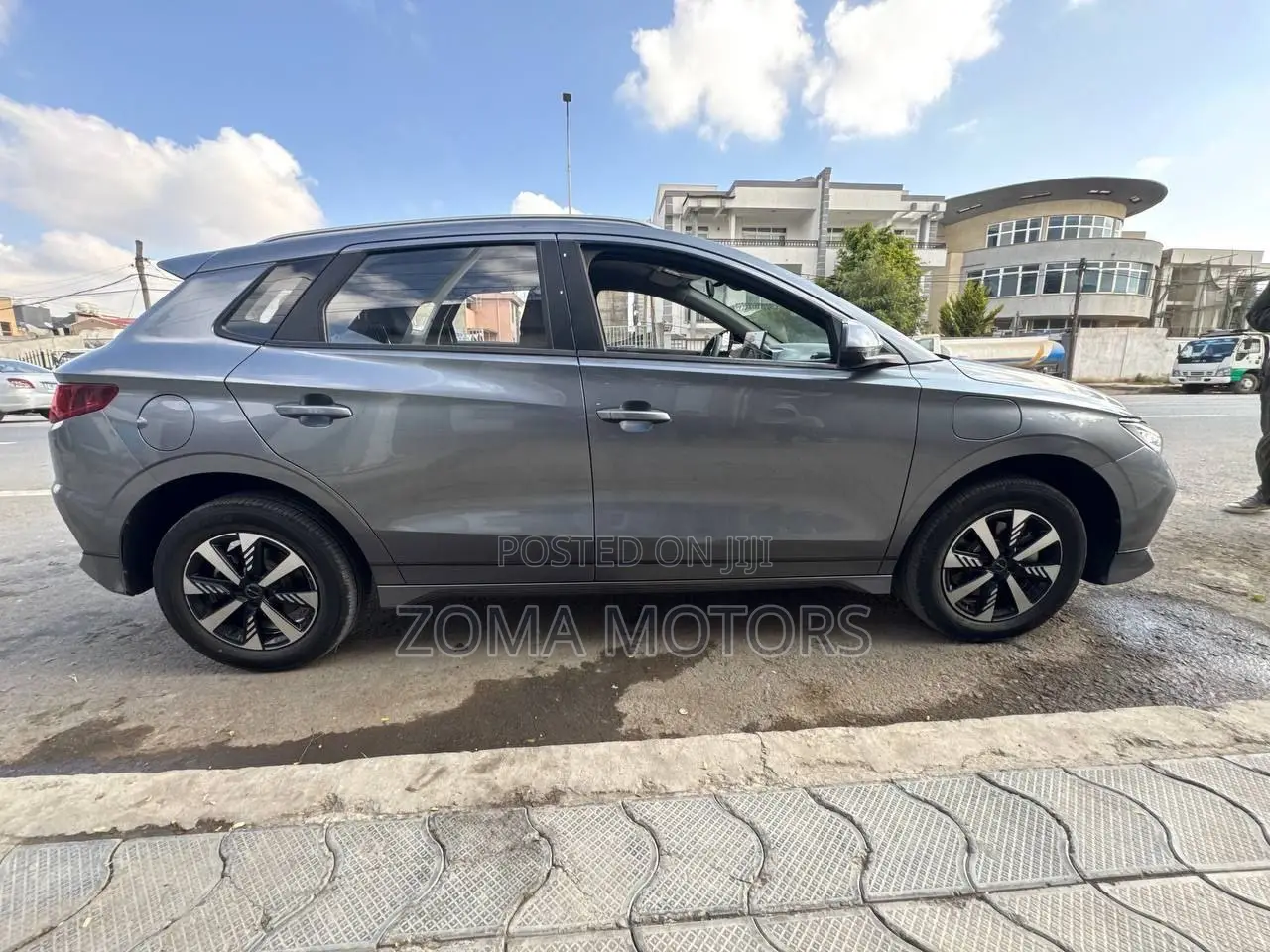 BYD E2 43 kWh 94 hp FWD 2025 Gray