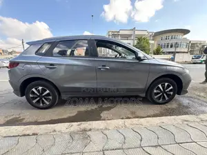 BYD E2 43 kWh 94 hp FWD 2025 Gray