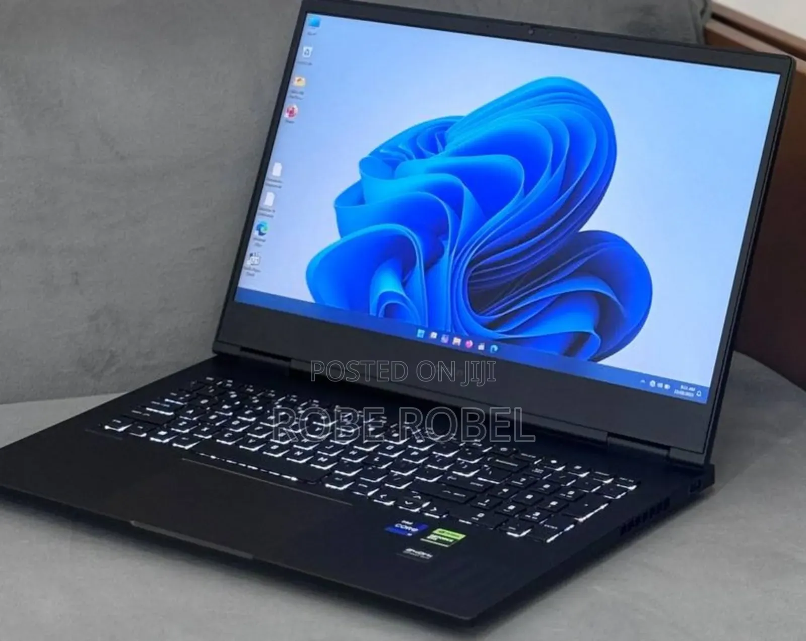 New Laptop HP OmniBook 5 16" 16GB Intel Core I9 SSD 1T