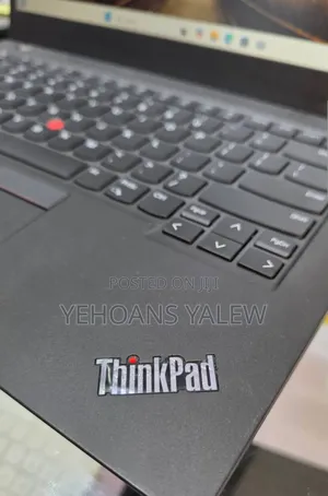 New Laptop Lenovo Thinkpad P14s 8GB Intel Core I5 SSD 512GB