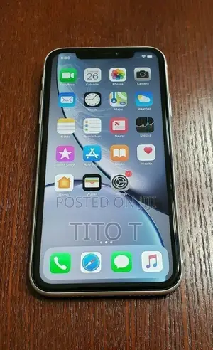 Photo - Apple iPhone 11 64 GB White