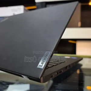 New Laptop Lenovo Thinkpad P14s 8GB Intel Core I5 SSD 512GB