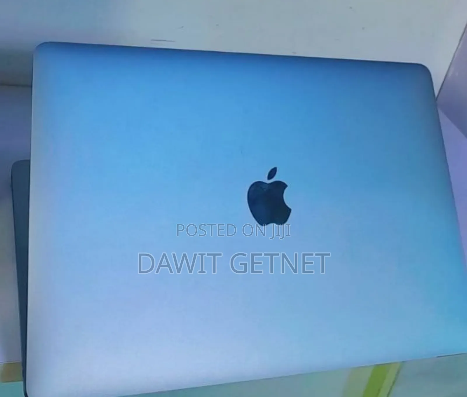 New Laptop Apple MacBook Air 2020 M1 8GB Intel Core I7 SSD 256GB