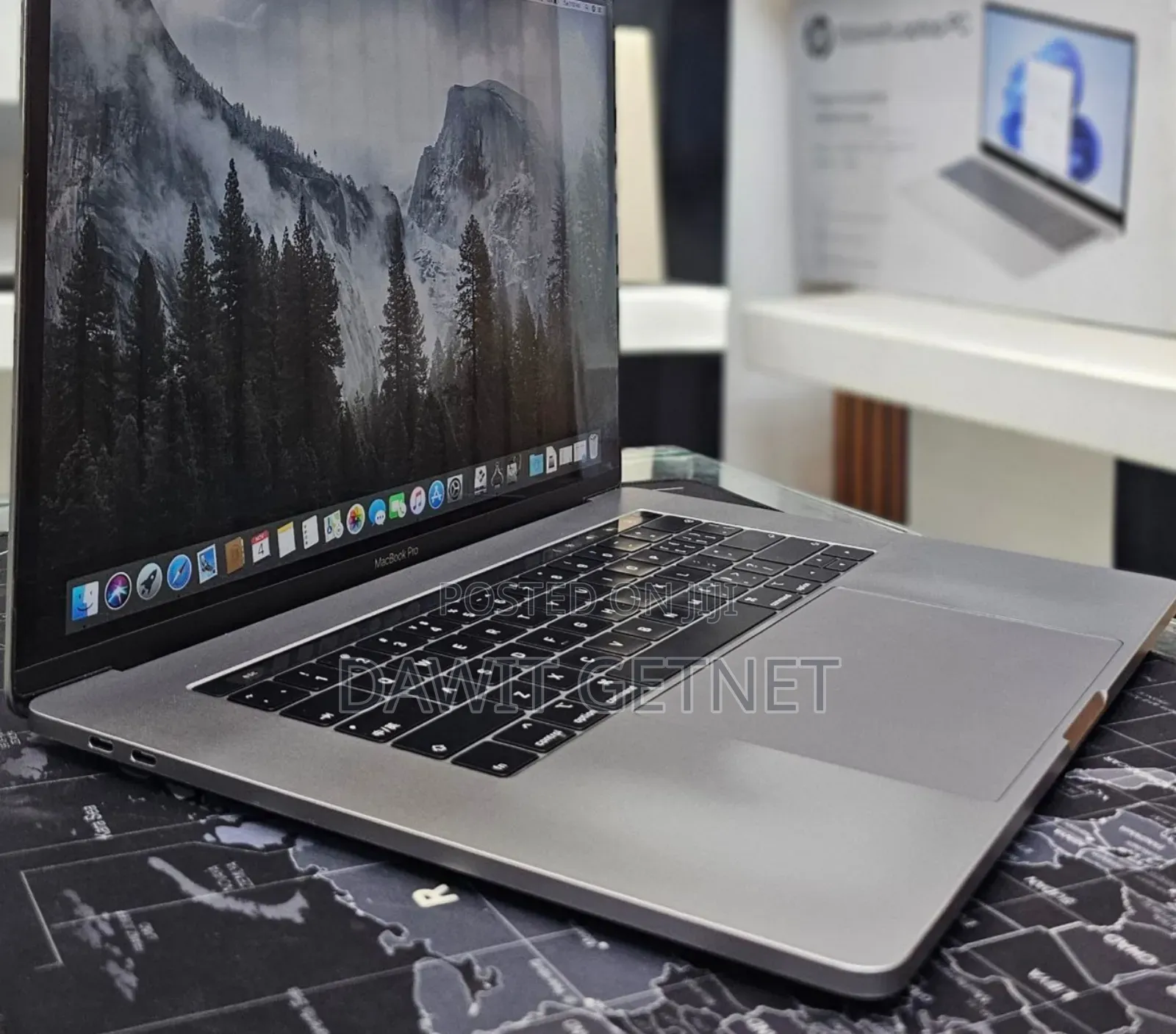 New Laptop Apple MacBook Pro 2019 16GB Intel Core I9 SSD 512GB