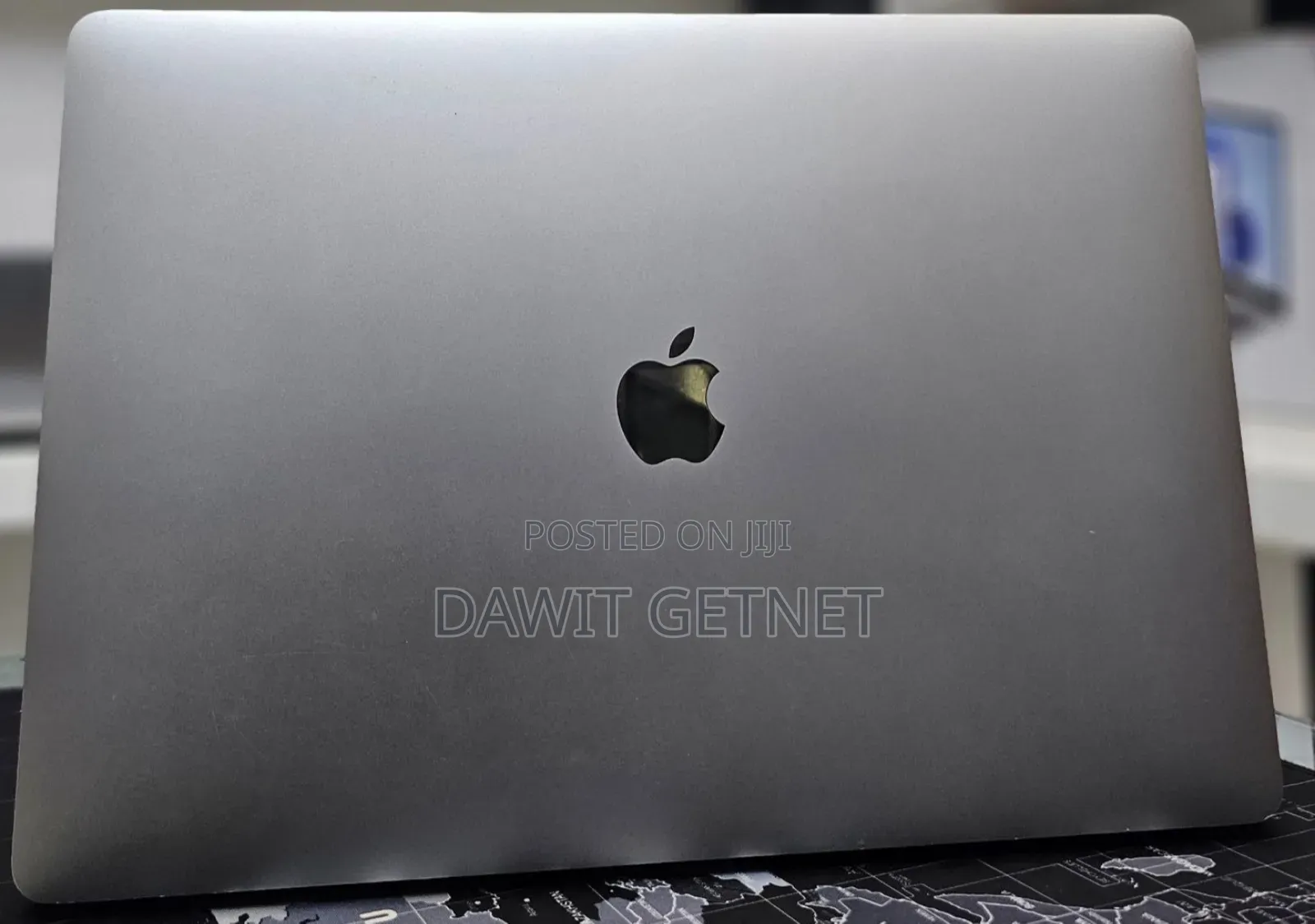 New Laptop Apple MacBook Pro 2019 16GB Intel Core I9 SSD 512GB