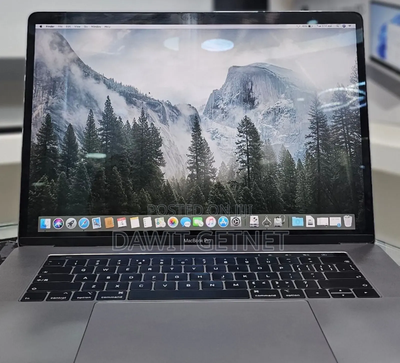 New Laptop Apple MacBook Pro 2019 16GB Intel Core I9 SSD 512GB