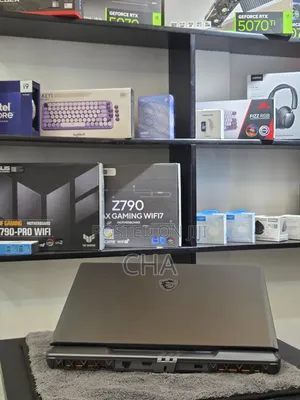 New Laptop MSI Vector 16 HX AI A2XWIG 16GB AMD Ryzen 9 SSD 1T