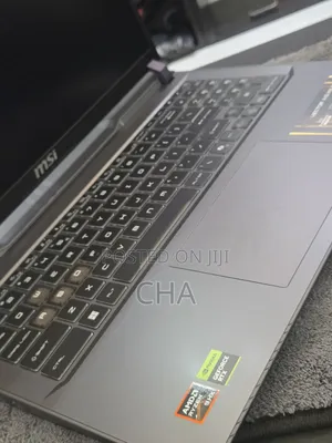 New Laptop MSI Vector 16 HX AI A2XWIG 16GB AMD Ryzen 9 SSD 1T