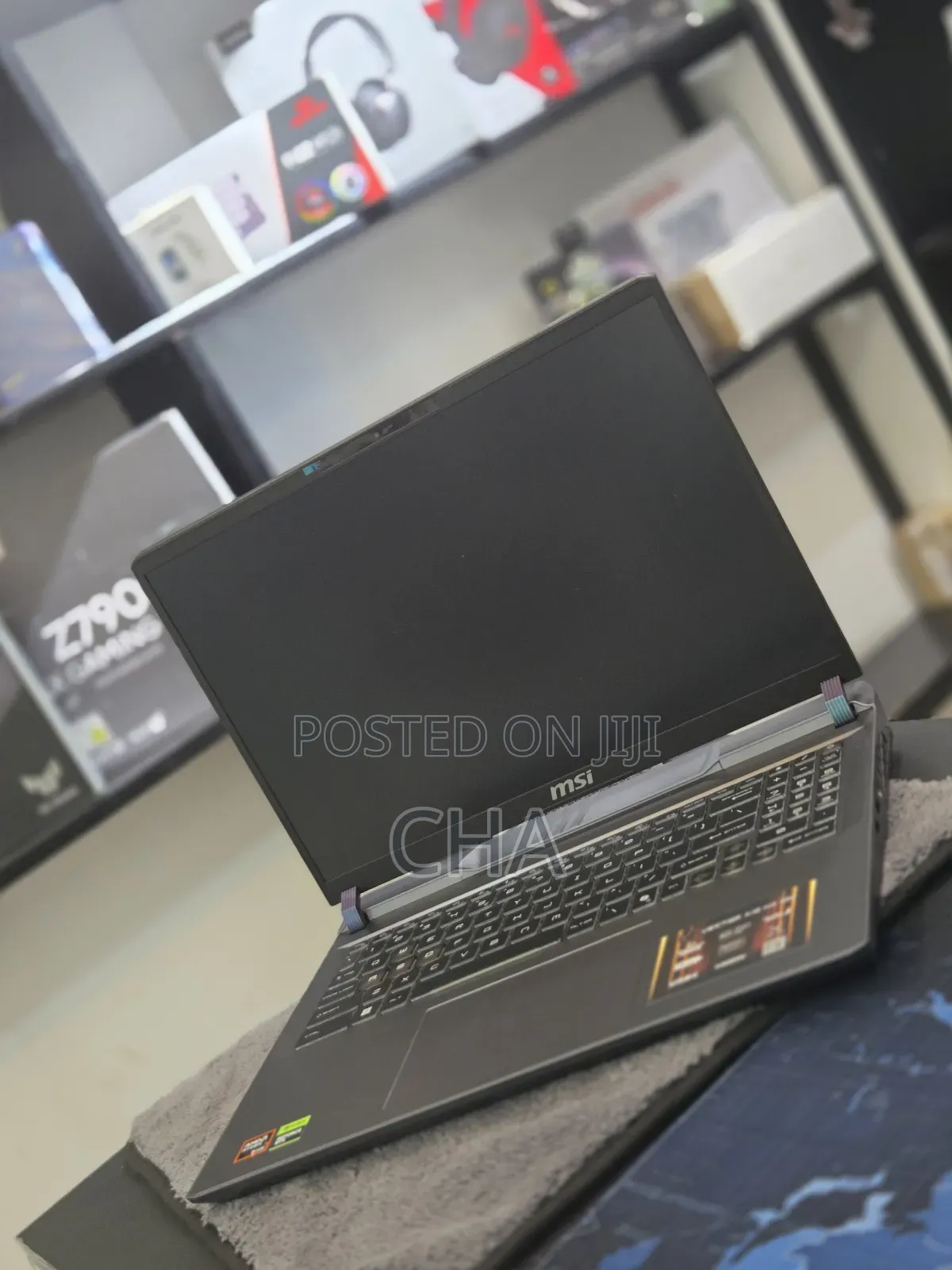 New Laptop MSI Vector 16 HX AI A2XWIG 16GB AMD Ryzen 9 SSD 1T