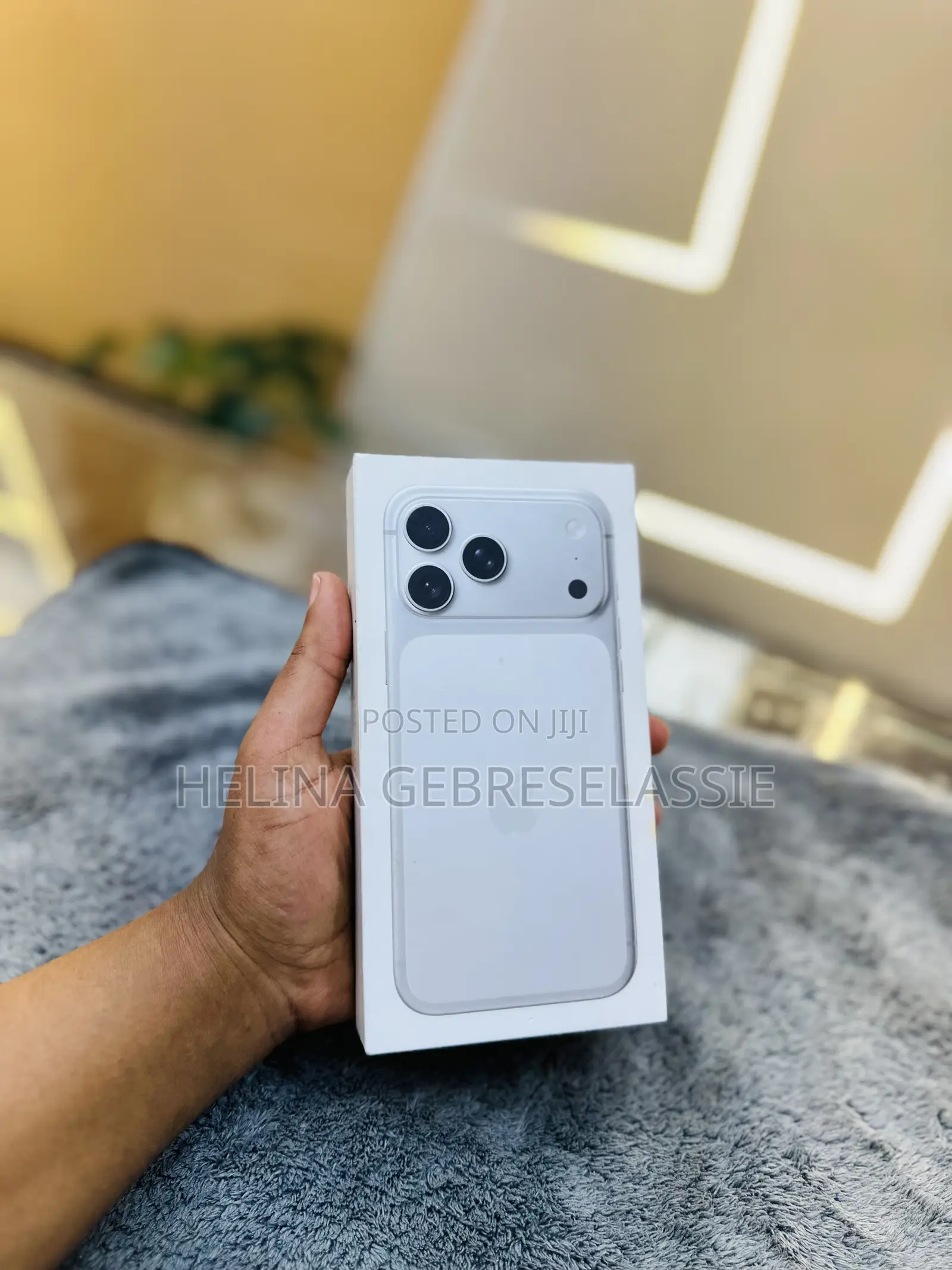 New Apple iPhone 17 Pro Max 256 GB White