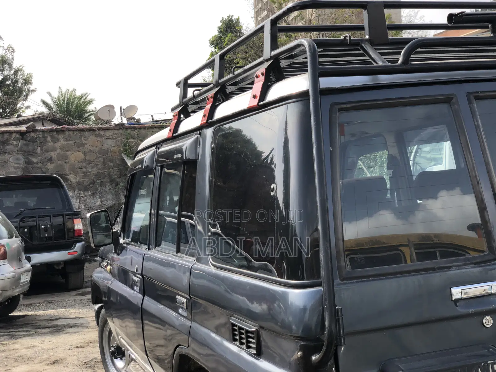 Toyota Land Cruiser 1991 Blue