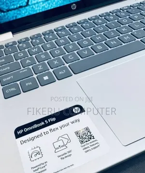 New Laptop HP OmniBook 5 14" 16GB Intel Core 7 SSD 512GB