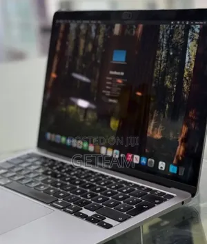 New Laptop Apple MacBook Air 2020 M1 8GB Intel Core I3 SSD 256GB