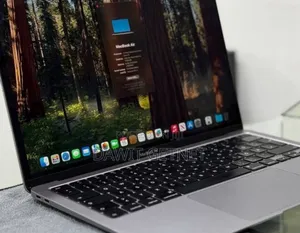 New Laptop Apple MacBook 2020 8GB Intel Core I3 SSD 256GB