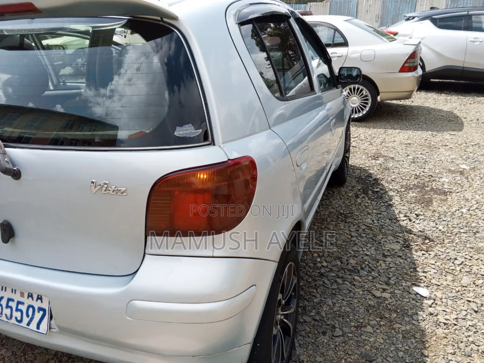 Toyota Vitz 2004 Silver